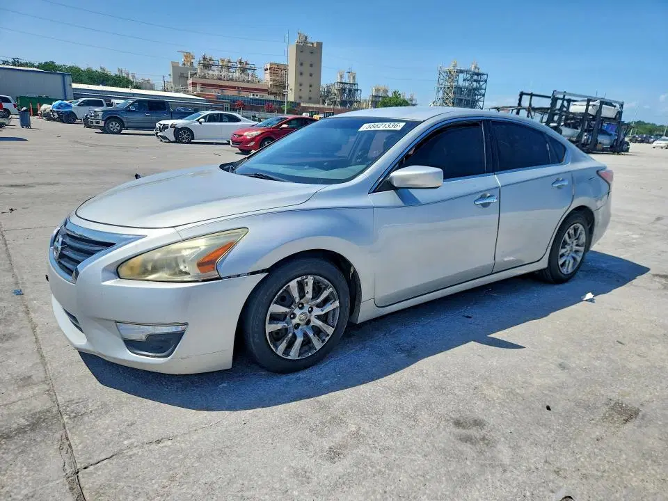 1N4AL3AP2FN882847 — 2015 Nissan Altima, Подтопление (Water/Flood), фото до ремонта