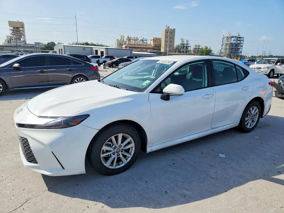 4T1DAACK3TU662486 — 2026 Toyota Camry, Подтопление (Water/Flood), фото до ремонта