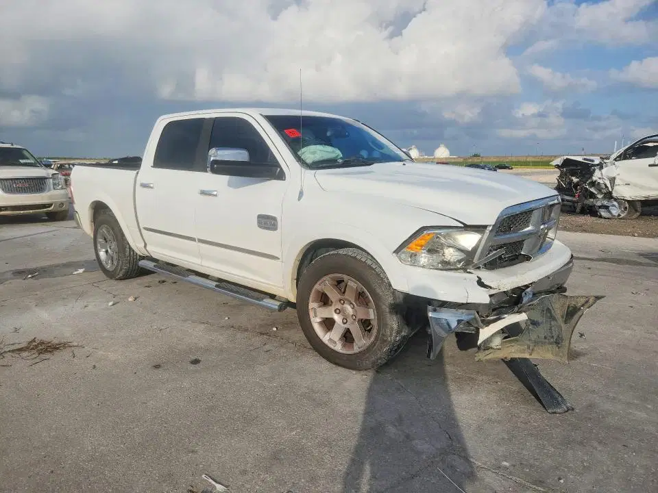1C6RD6PT2CS324047 — 2012 Dodge RAM 1500, Передняя часть (Front End), фото до ремонта