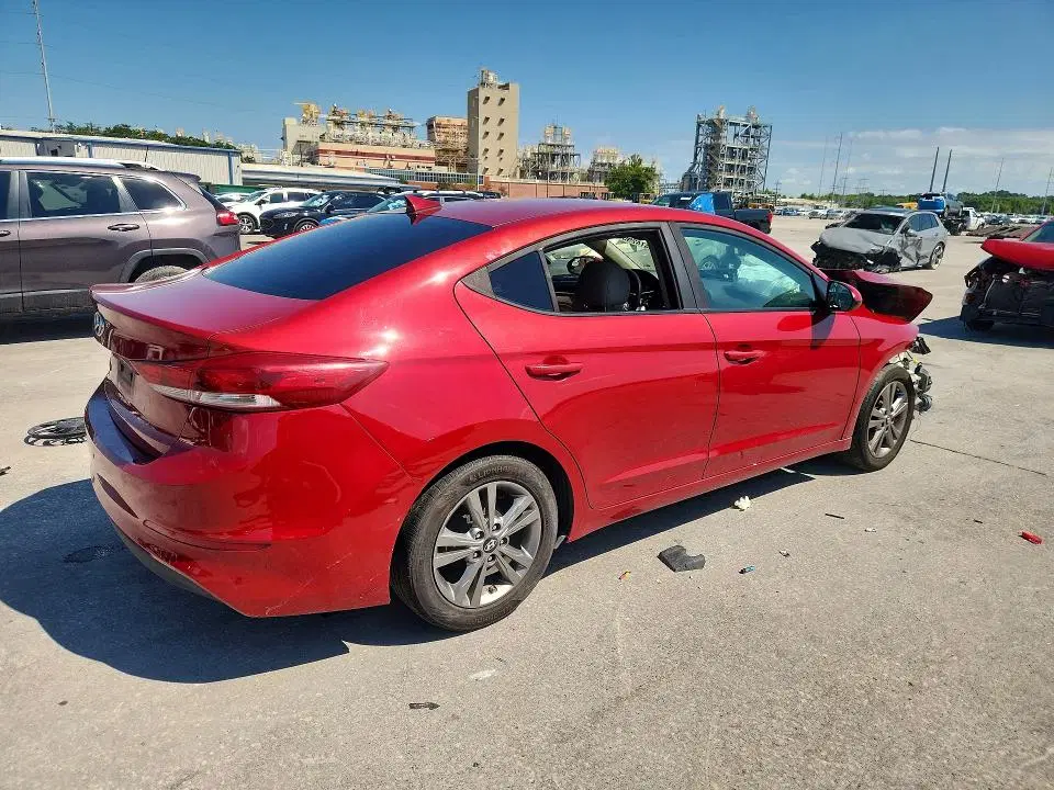 2017 HYUNDAI ELANTRA VIN KMHD84LF1HU196564 фото 3