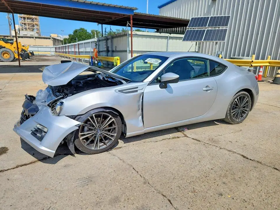 JF1ZCAC10E9601118 — 2014 Subaru BRZ, Передняя часть (Front End), фото до ремонта