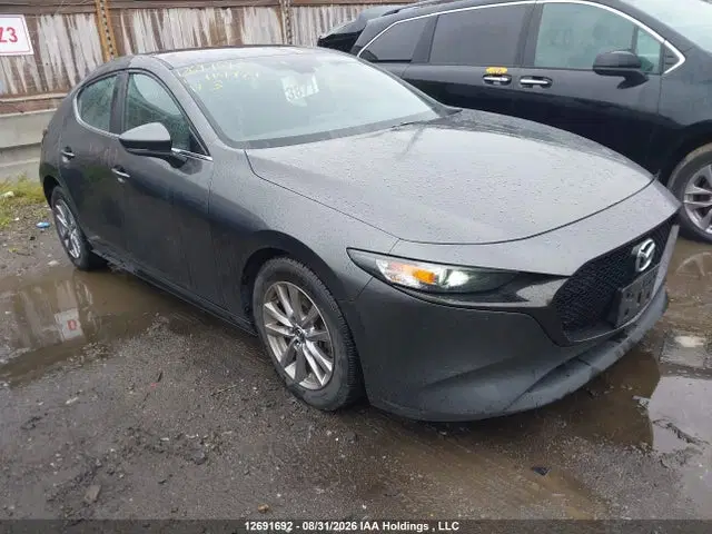 JM1BPAK75K1114979 — 2019 Mazda MAZDA3 GX, Задняя часть (Rear), фото до ремонта