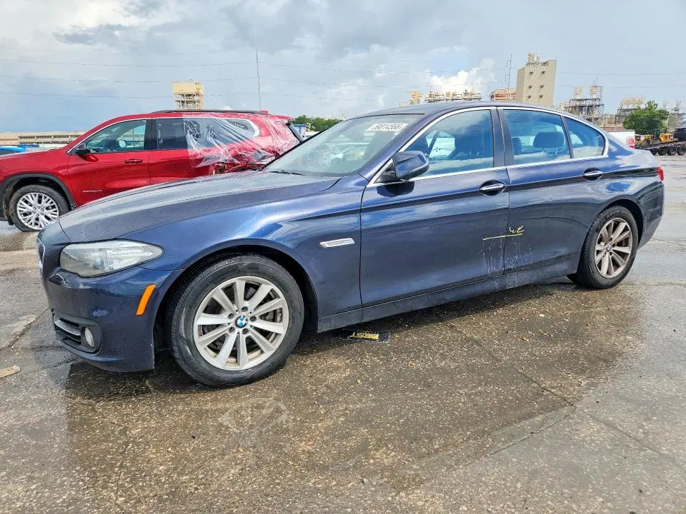 WBA5A5C54GD529099 — 2016 BMW 528, Подтопление (Water/Flood), фото до ремонта