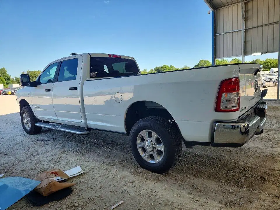 2024 RAM 3500 VIN 3C63R3HL3RG165589 фото 2