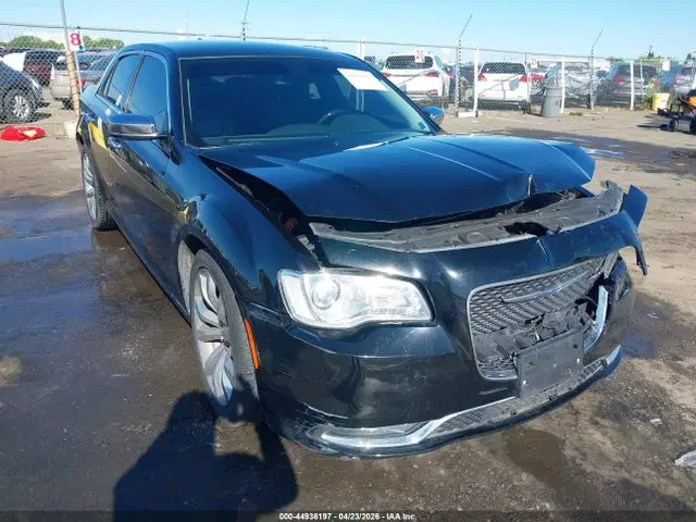 2C3CCAEG2KH528237 — 2019 Chrysler 300 Limited, Передняя часть (Front End), фото до ремонта