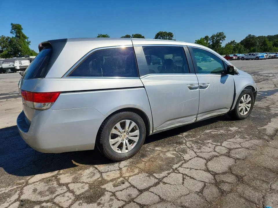 2015 HONDA ODYSSEY VIN 5FNRL5H44FB074020 фото 4