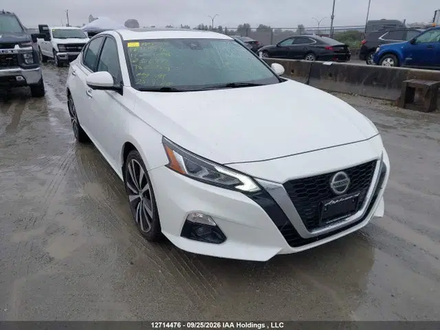 1N4BL4FW8KN306779 — 2019 Nissan Altima 2.5 Edition One/2.5 Platinum, Передняя часть (Front), фото до ремонта