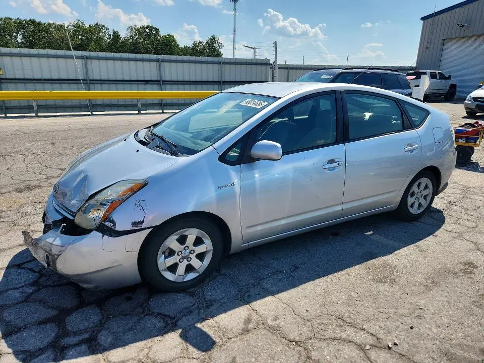 JTDKB20U787783838 — 2008 Toyota Prius, Передняя часть (Front End), фото до ремонта