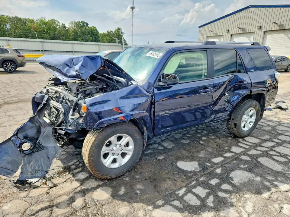 JTEEU5JR9P5295578 — 2023 Toyota 4RUNNER, Передняя часть (Front End), фото до ремонта