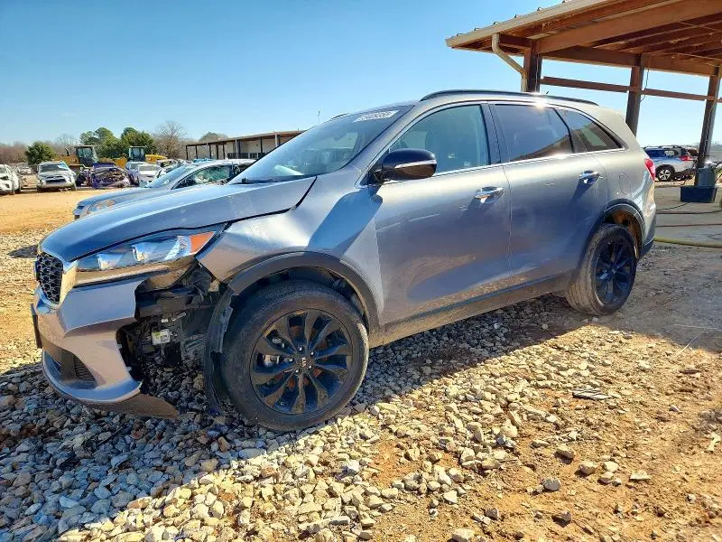 5XYPG4A50KG599619 — 2019 Kia Sorento, Передняя часть (Front End), фото до ремонта
