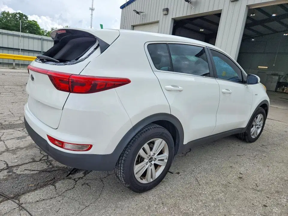 2018 KIA SPORTAGE VIN KNDPMCAC5J7448580 фото 3