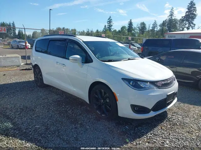 2C4RC1GG8JR358350 — 2018 Chrysler Pacifica Limited, Задняя часть (Rear), фото до ремонта