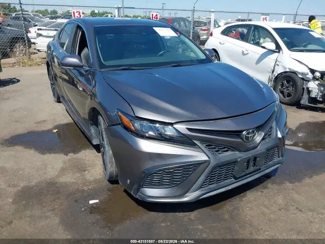4T1G11AK4MU531729 — 2021 Toyota Camry SE, Задняя часть (Rear), фото до ремонта