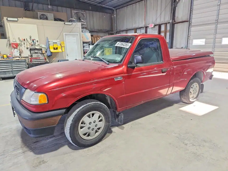4F4YR12CXYTM32439 — 2000 Mazda B2500, Механические повреждения (Mechanical), фото до ремонта