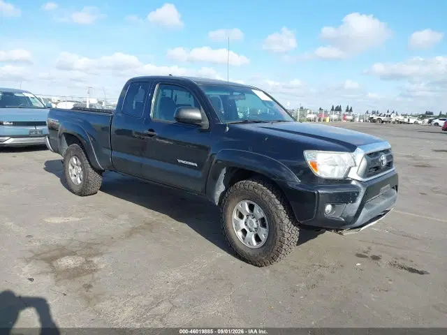 5TFUU4EN5FX132222 — 2015 Toyota Tacoma Base V6, Задняя часть (Rear), фото до ремонта