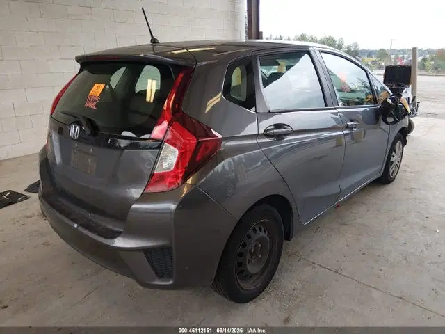 2017 Honda FIT LX VIN 3HGGK5G52HM706758 фото 4
