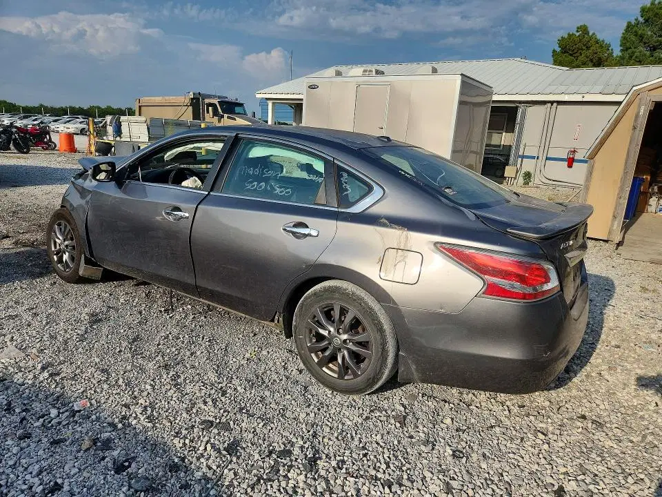 2015 NISSAN ALTIMA VIN 1N4AL3AP3FN350412 фото 2