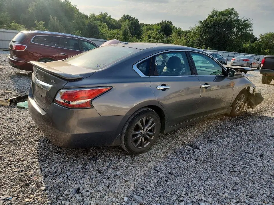 2015 NISSAN ALTIMA VIN 1N4AL3AP3FN350412 фото 4