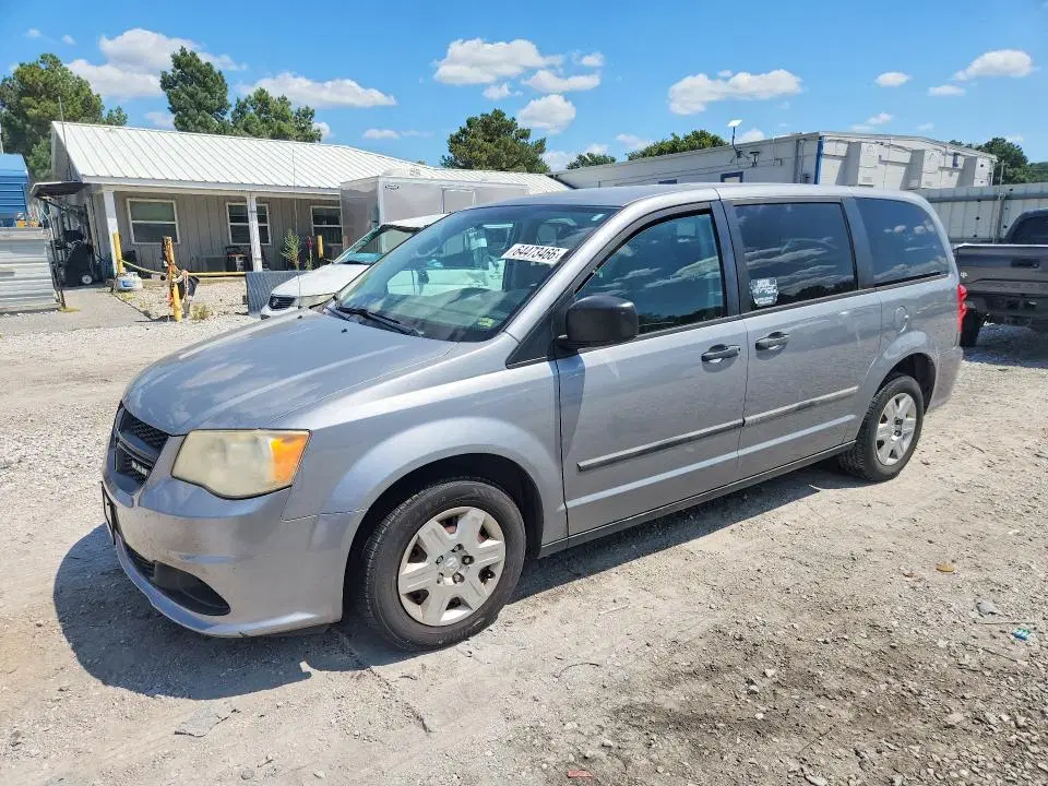 2C4JRGAG6ER175106 — 2014 RAM Tradesman, Engine fire (Burn - Engine), before-repair photos