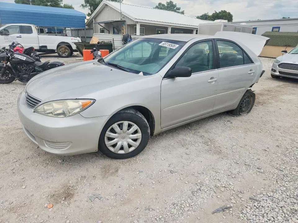 4T1BE32K65U020906 — 2005 Toyota Camry, Задняя часть (Rear End), фото до ремонта