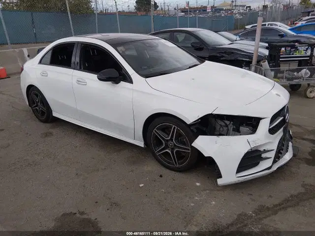 WDD3G4EB2KW005166 — 2019 Mercedes-Benz A 220, Передняя часть (Front End), фото до ремонта
