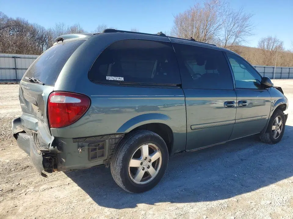 2005 DODGE GRAND CARAVAN VIN 2D4GP44L75R218197 фото 3