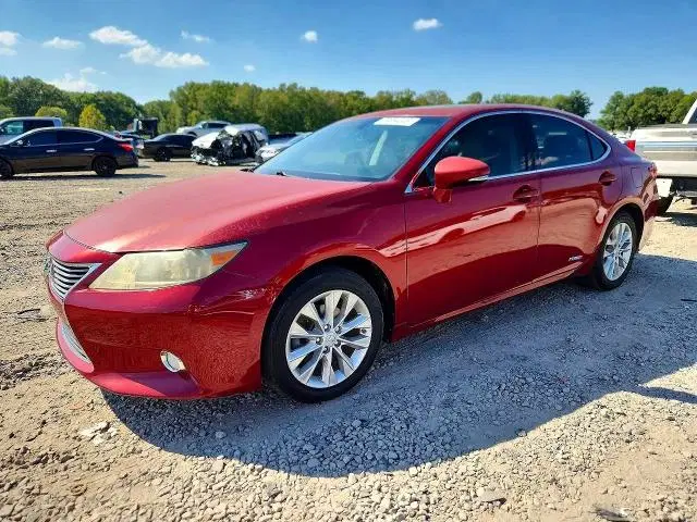JTHBW1GG6D2000819 — 2013 Lexus ES, Мелкие вмятины и царапины (Minor Dent/Scratches), фото до ремонта