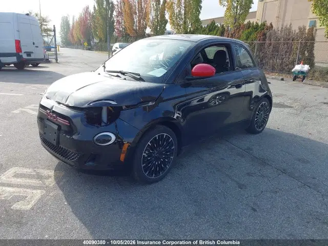 2024 Fiat 500e Red VIN ZFAFFAA45RX220150 фото 2