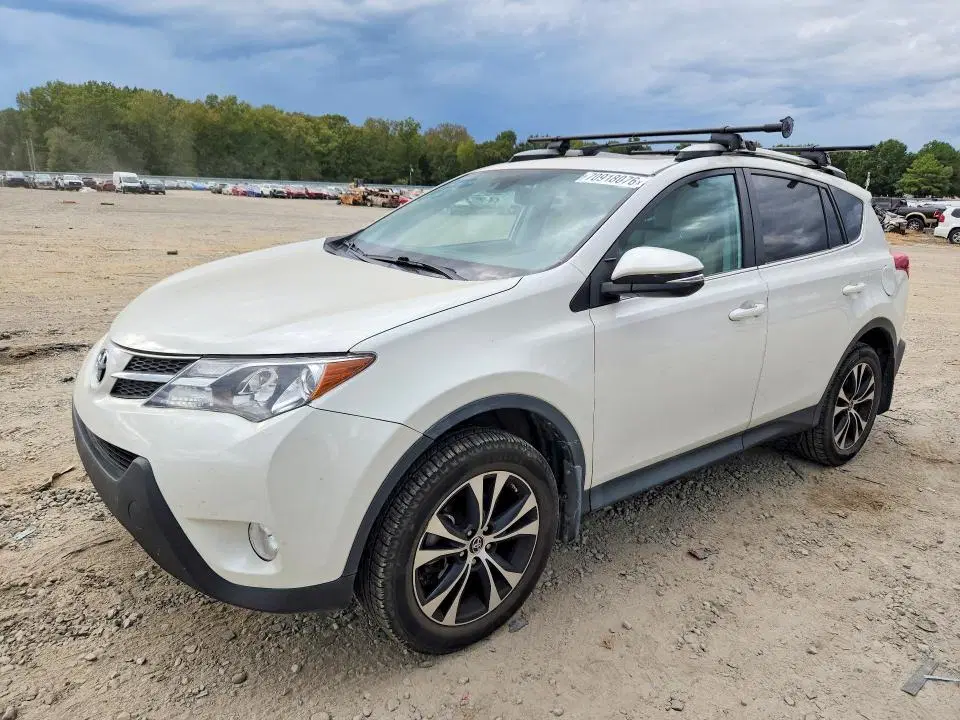 2T3YFREV4FW187676 — 2015 Toyota RAV4, Боковая часть (Side), фото до ремонта
