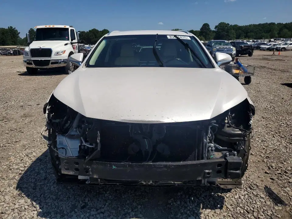 2016 LEXUS NX 200T VIN JTJYARBZ2G2047591 фото 4