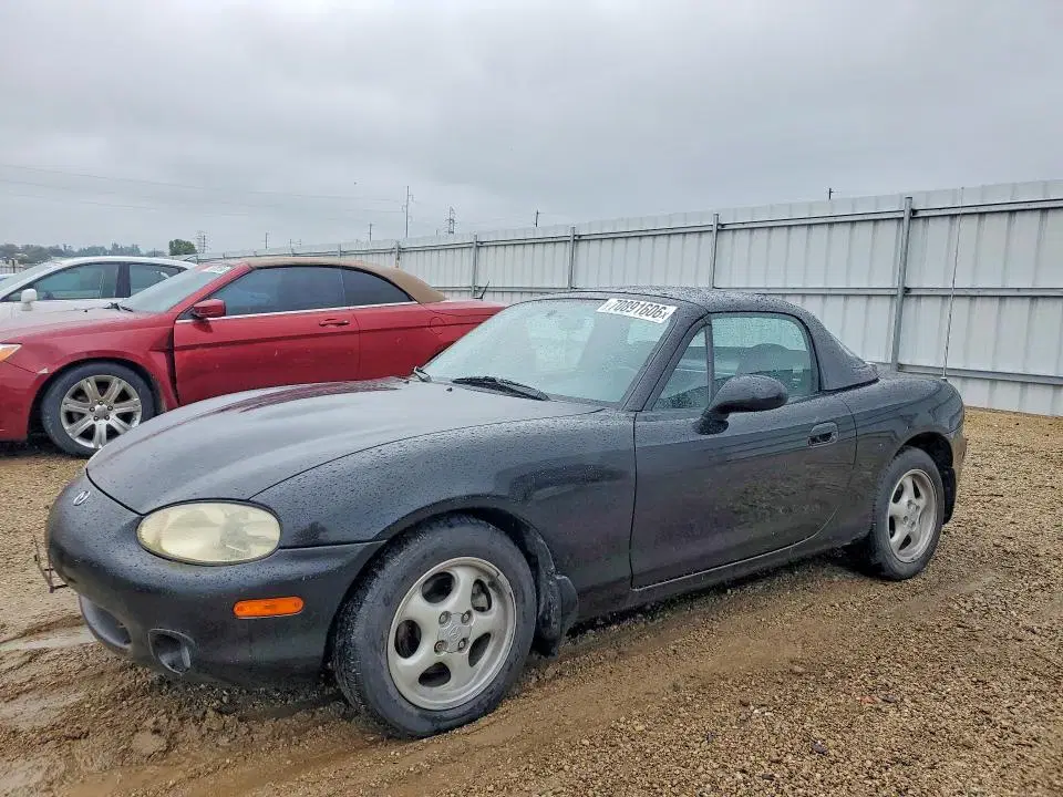 JM1NB3535Y0139654 — 2000 Mazda MX-5 Miata, Естественный износ (Normal Wear), фото до ремонта